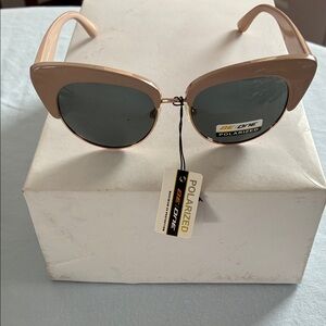 Women's Polarized Sunglasses - Tan and Black